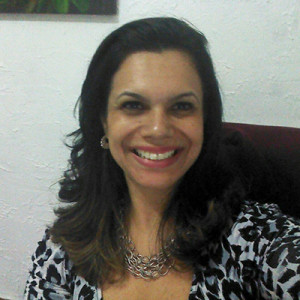 Dra. Luciana Monteiro dos Santos Gomez